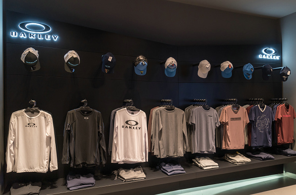 Oakley奧克利專賣店、門店-3.jpg