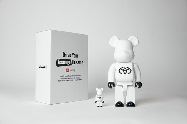 豐田 Toyota x MEDICOM Toy 聯(lián)名系列第三彈出爐