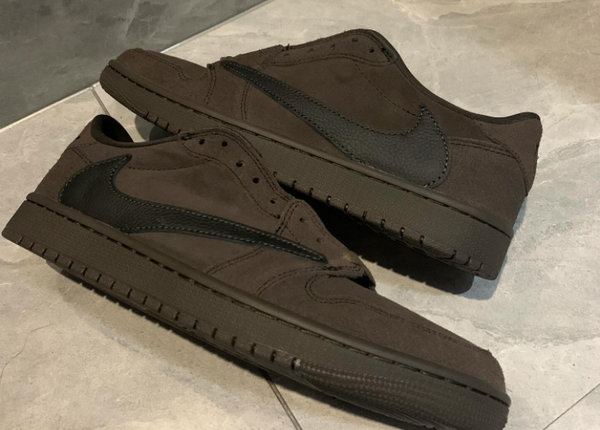 Travis Scott x AJ1 Low「Velvet Brown」聯(lián)名鞋款曝光